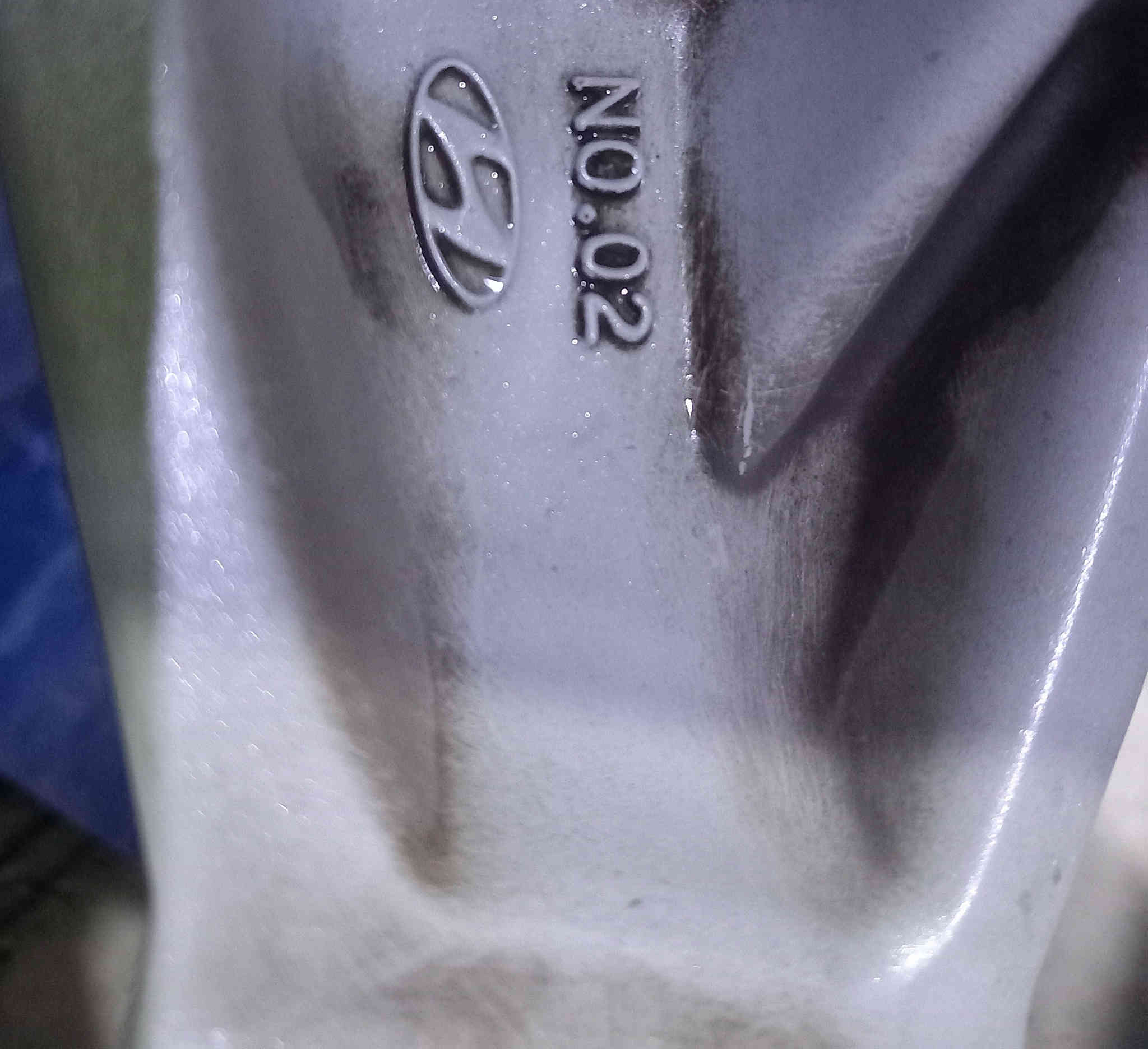 السلام عليكم...تخم ويل كب 15 اصلي النترا موديل 21..22...23 ( لا عواج لا لحيم لا تصليح) + 4 اطارات 195/65/15  ب230 الف 
العنوان:بغداد الجديده
للاتصال:***********
