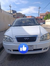 شيري كوين 2013 سياره كلين بلا صبغ عدا قطعه صغيره جوا الرقم بل صندوك وب...