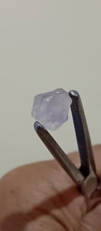 حجر صلب • ما ينخدش بالمعدن