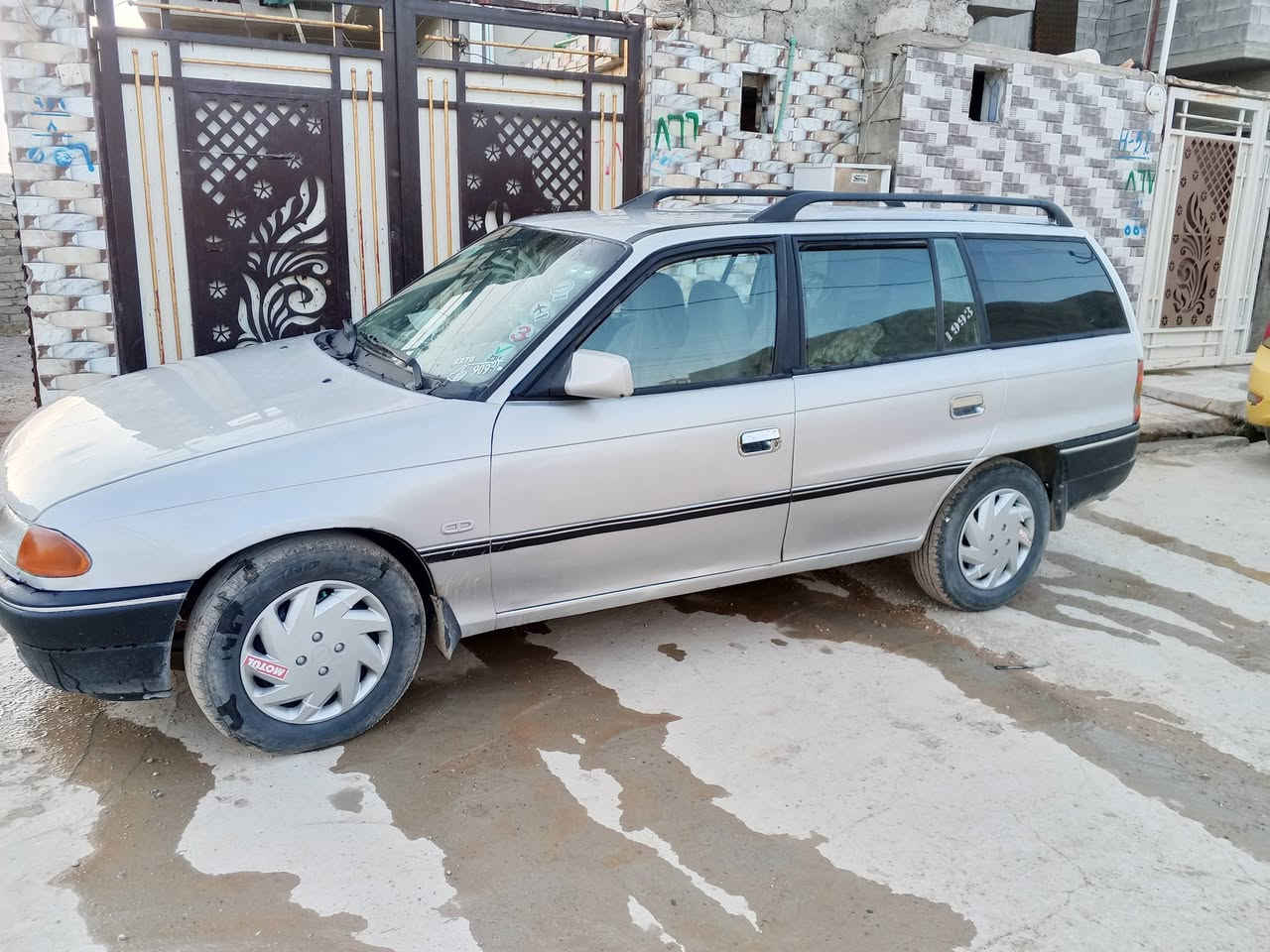 استره للبيع سنويه الي 2031 هزه جديده رقم مسطره دهوك سيارة بسمي السعر خاص اتصل على ارقام ***********
***********
