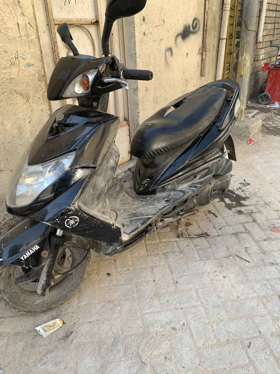 سلام عليكم
سكنس ياباني قبق نفخ 
يرادله تجفيت ابيع كوم حديد 
400او بيه مجال مكاني بغداد مدينه الصدر 
***********
