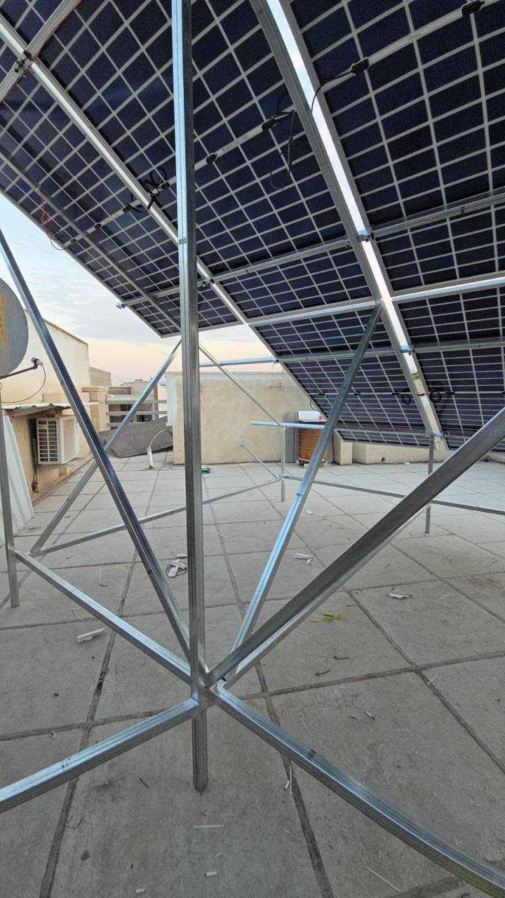 📍 الموقع: بغداد _ زيونة 
ودّع انقطاع الكهرباء واعتمد على منظومة مصممة لتعمل بكل بثقة يوميا

🔹 إنفيرتر IETL – 6KW
🔹 بطارية ليثيوم ITEL _ 14.33KW 
🔹 7 ألواح فلاديفيا عالية الكفاءة

🔹 تجهيز نهاري 10 أمبير
🔹 تجهيز ليلي 10 أمبير / 5 ساعات

👷‍♂️ فريق التنفيذ:
المهندس ياسين | المهندس زيد | المهندس علي

✔️ تنفيذ هندسي احترافي
✔️ أداء مستقر يلبي احتياج البيت اليومي

مع الطاقة الشمسية… الراحة تصير مضمونة
زورونا في مكتبنا في الدجيل  مقابل جامع الحسنين
او للاستفسار  / *********** واتساب / اتصال
