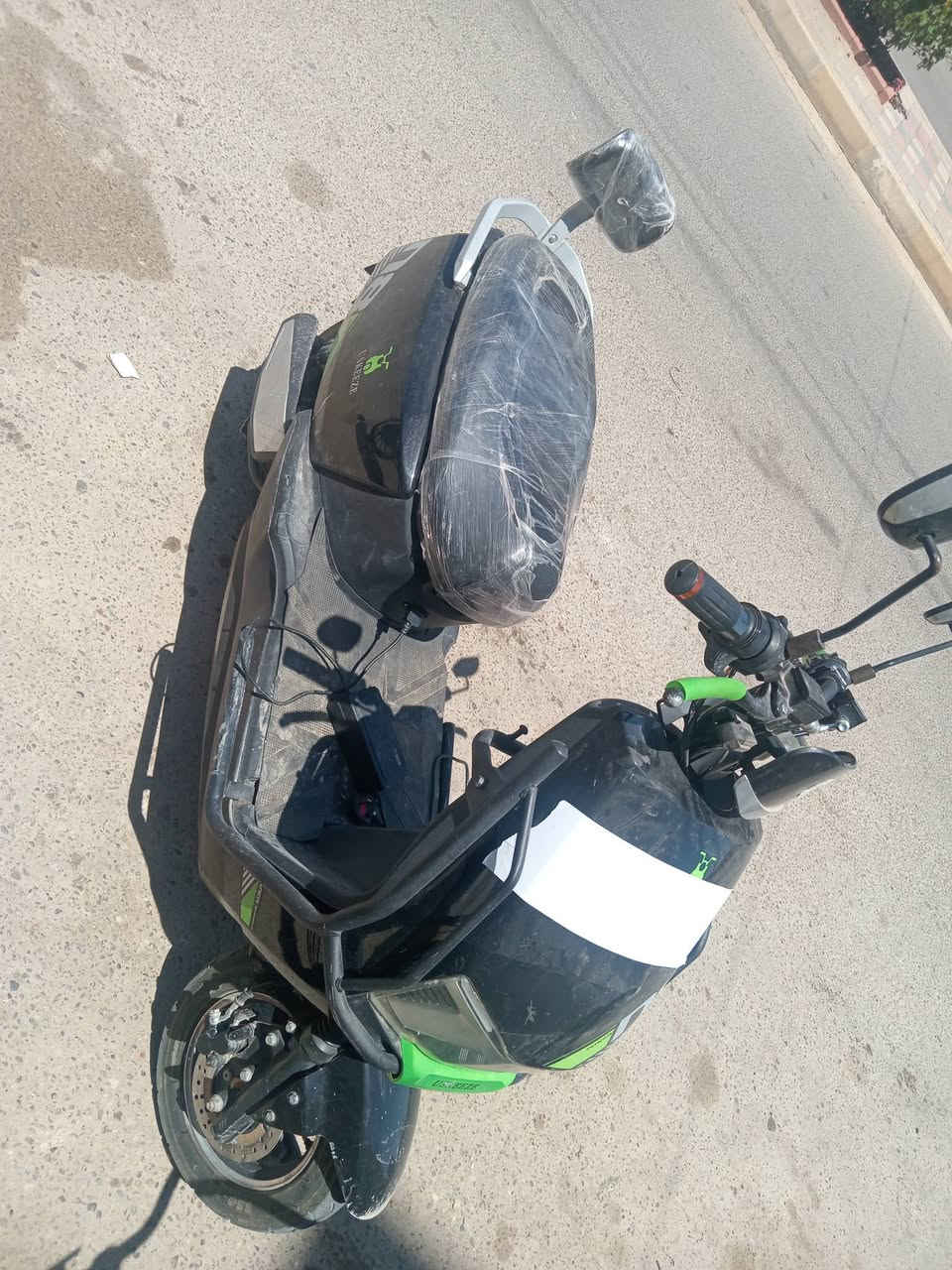 ورشه زيد لتصليح الدراجات الهوائية  والشحن وبيع المواد الاحتياطية الفرع الثاني الخمسه كيلو قرب حديقه طيور الجنه مجاور زنود الست الحمداني 
هاتف 
وت سناب***********
للبيع
