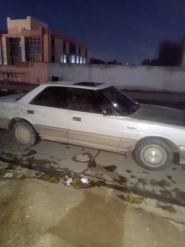 السلام عليكم..
هارتوب بيع مستعجل 
 موديل 90 
  محركه نضيف حجم 2500 كابون ماستر..! 
مكان موصل أيسر حي صدام 
رقم ***********
***********
