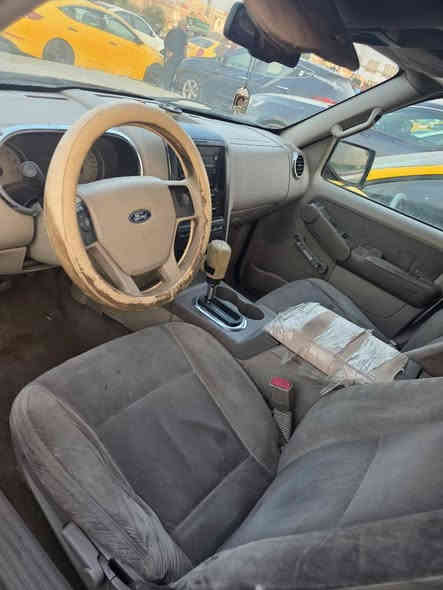 سلام عليكم سياره للبيع  نوع فورت اكس بلور موديل  2007 سياره مال مزاد مال وزاره داخليه  تترقم بغداد معاملته كامله بالمرور سياره مكينه حداديه شرط تخم تاير سياره جاهزه من كلشي رقم الهاتف  *********** سعر 65
