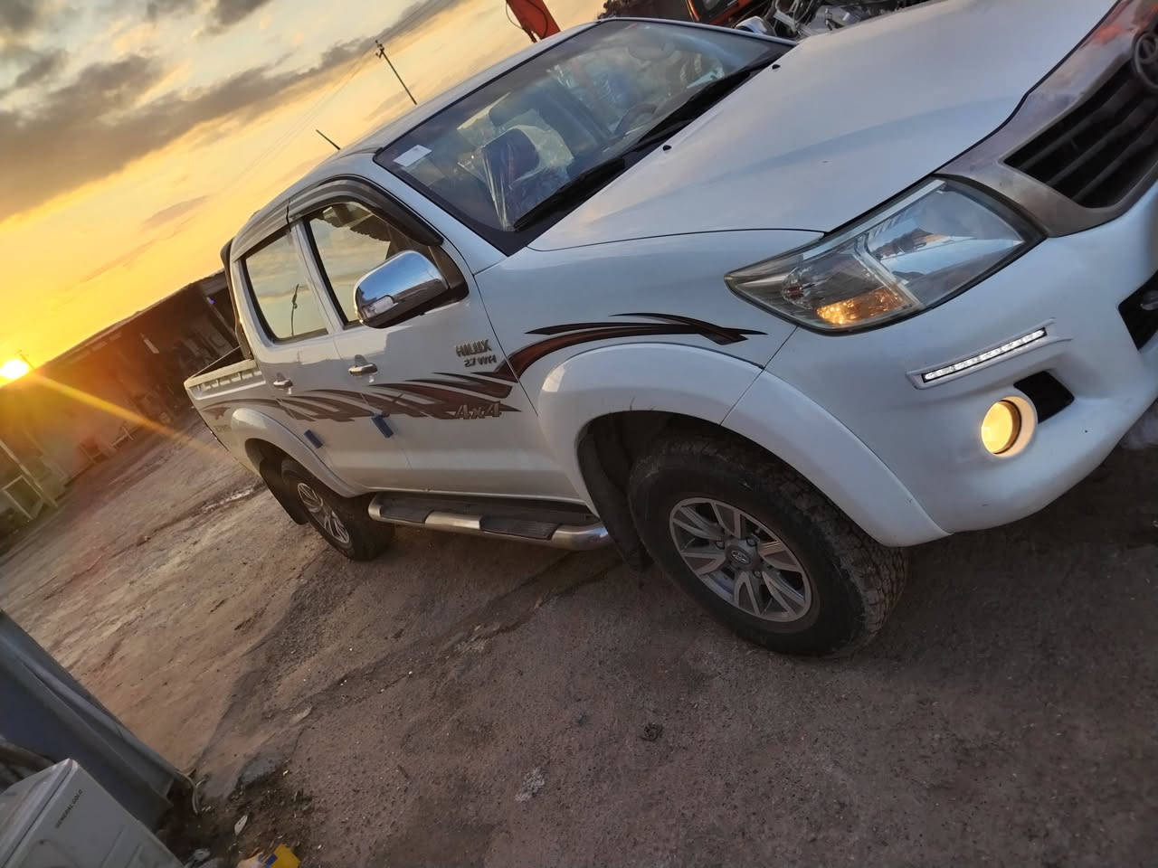 للبيع تويوتا هايلوكس خليجي  2014 فورويل رقم وهزه جديد ماشيه 228 الف محرك مامفتوح بدون صبغ بدون ضربه  مكفوله كفاله عامه السعر 240


**إذا كنت صاحب هذا الإعلان وتريد حذفه لأي سبب، رجاءا أرسل رسالة إلى الدعم الفني**