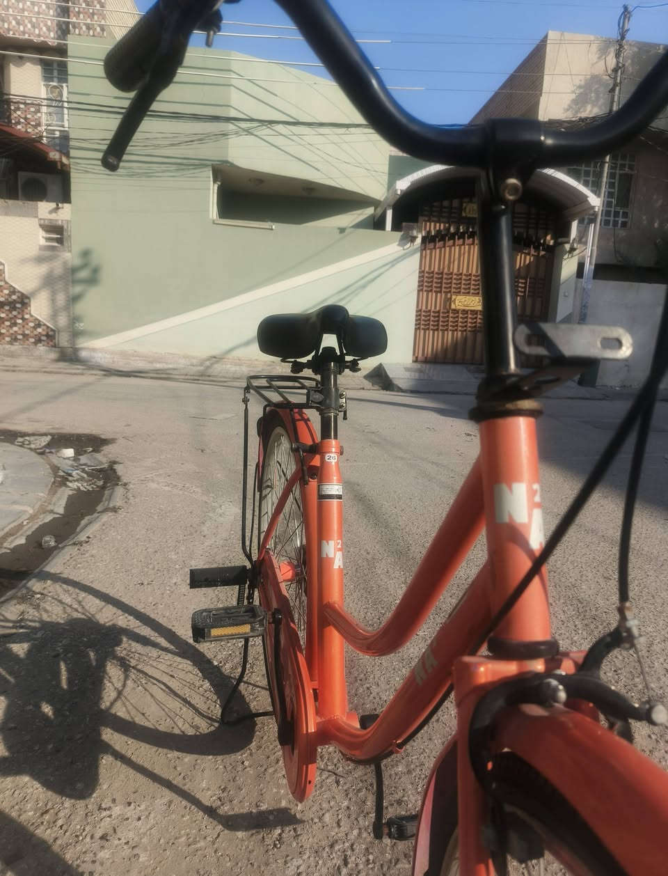 متوفر بايسكل للبيع حجم 26 سعر م100 وبي مجال للشراي مكان نجف حي المهندسين للتواصل ***********
