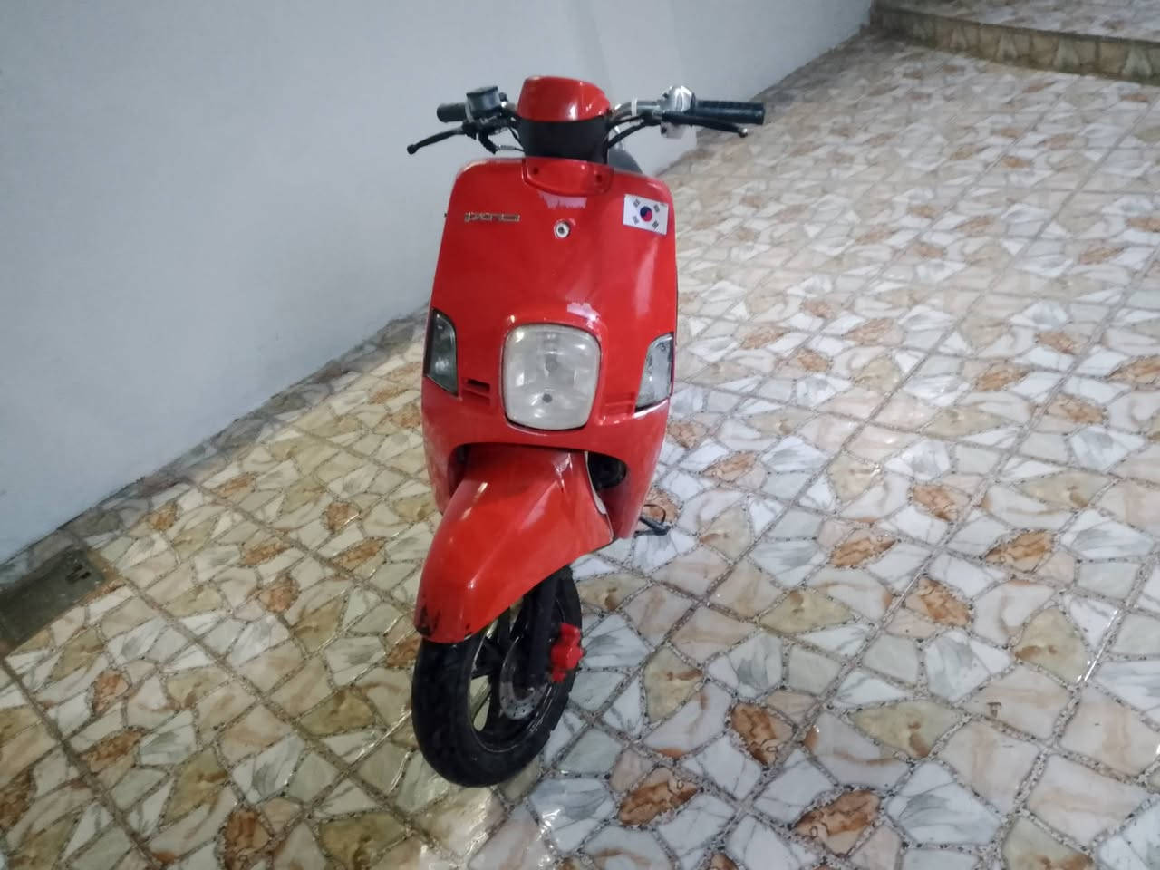 السلام عليكم 
بوليس كابريتر دراجه نضيفه بيها نواقص بسيطه مكينه كلش حلوه عليها صرنصه sc  ويها الكاتم هم موجوده سعر خاص مكان ديالى الخالص ***********

