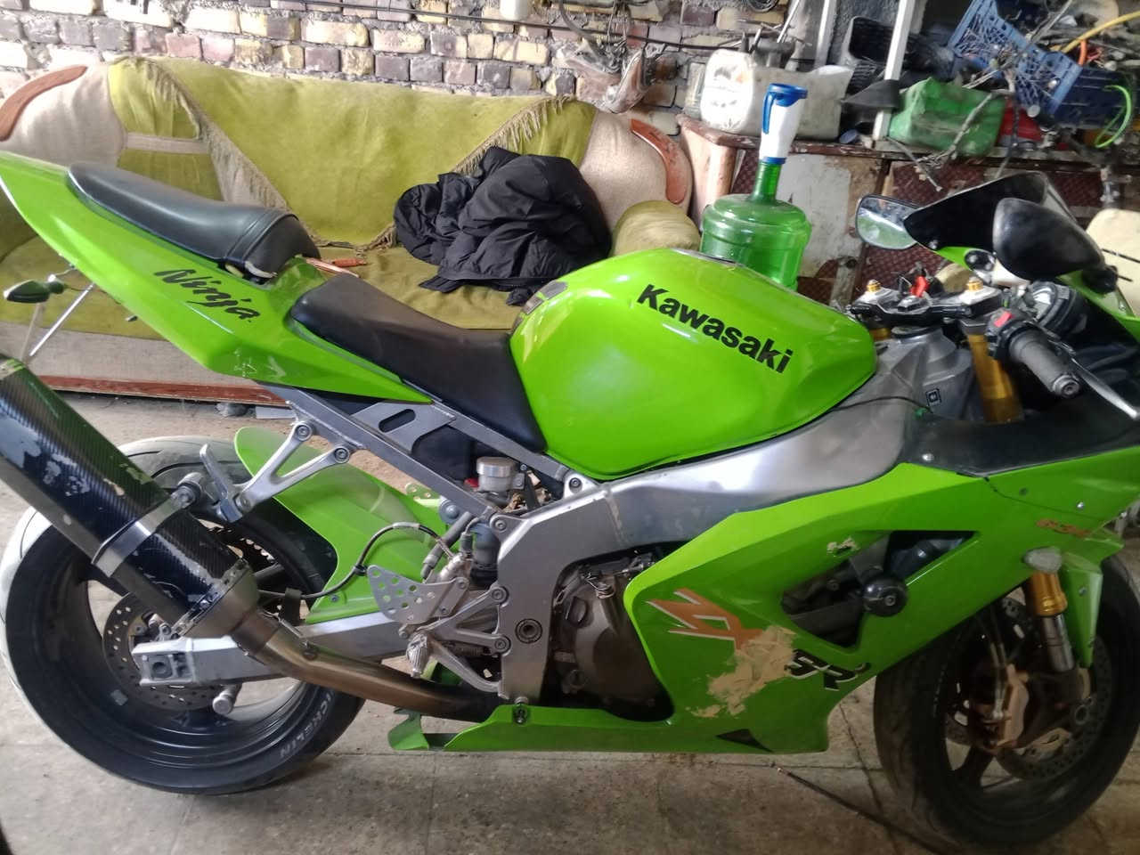 كاوسكي للبيع 2004 بدون اوراق مكينه هستوني كاص كرنكه يم شاكرين بس بيه دخانه ابيع عله وضعهه كهربائياته شغاله مكاني ديوانيه فلكه حي العصري سعره ب19وبيه مجال قليل مو شراي لا تعبني اخيك ما يعجبك سعر اعبر منشور بدون ما تكسر بلسعر ***********
