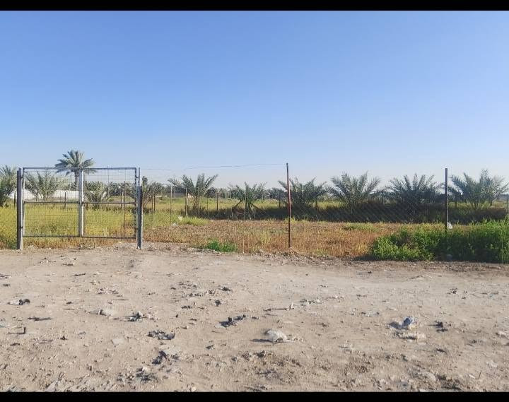 قطع البيع مساحة 415 متر  محاويل حي الغدير ***********
