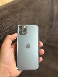 ايفون ١١ برو • ٢٥٦ • بطارية ١٠٠