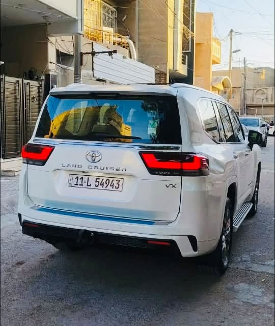 السلام عليكم لاندكروز 2024 ساز VX مكفولة من البارد والصبغ جديدة جدآ
كشنات خلفية كهرباء كشنات تدفى تبريد ٣ شاشات  ماشية ٣٢مكان السيارة الكاظمية السعر 71,500$ 
تلفون ***********

