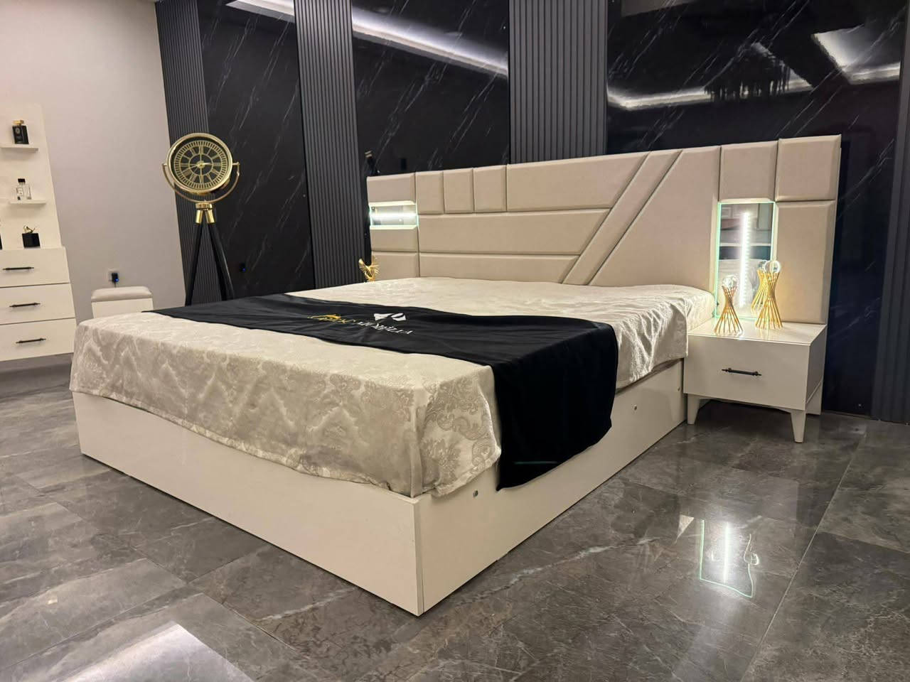 بسم اللە
*موديل     بايرام    المودرن*
*7 قطع*.    *كنتور مع الملحق 3م*
*2- برغي وچوي حديد*
*سرير مخزن جك*
*5- شغل درجه اولى*
    *السعر🔥 975الف
خدمە توصیل متوفر
للحجز مراسلتی
العنوان//بغـــــــــداد


**إذا كنت صاحب هذا الإعلان وتريد حذفه لأي سبب، رجاءا أرسل رسالة إلى الدعم الفني**