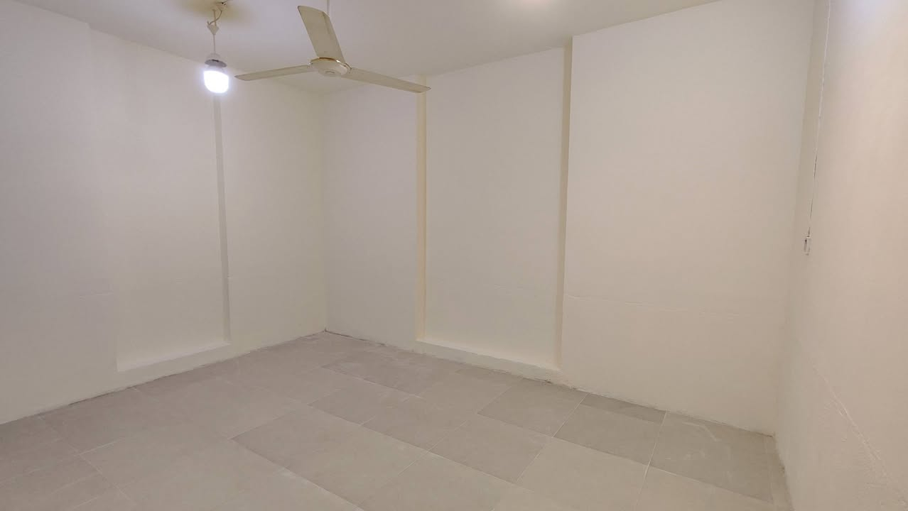 للبيع حي النصر مهندسين خلف مطبعة الشمري
للبيع بيت 200 متر اربع غرف نوم طابقين بناء جيد سعره جوه السوك 200مليون للاستفسار الاتصال *********** وتساب .
