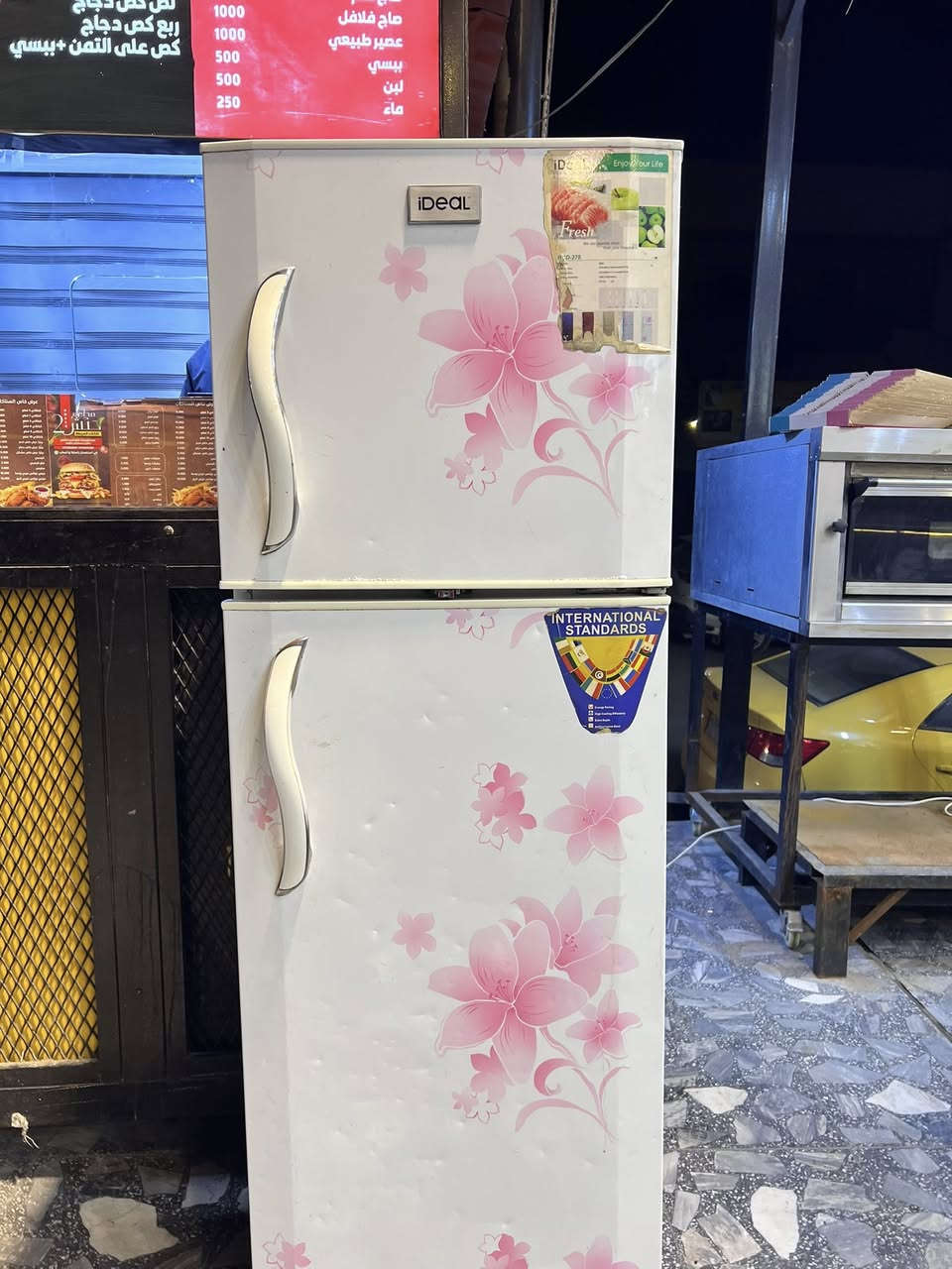 ثلاجة  مستعملة نظيفه تبريد فريز كامل 150 الاف قفل ‭0783 800 7609‬ لاتصال على هاذه الرقم بغداد الجديدة عنوان مطعم حنش
