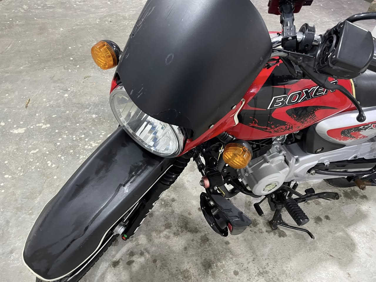 سلام عليكم دراجه بوكسر مرقم تحويل ثاني يوم موديل الدراجه2020 كفاله عامه مكان بغداد الحسينيه الراشديه السعر1600-***********
