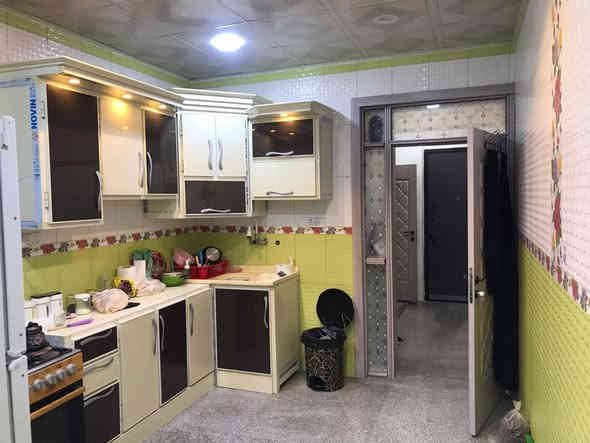 🏘️دار للبيع 🏘️

▪️بناء 2019 ومرمم حدث. 
 
🔹المساحة: 100 متر _ طابقين 

🔹العنوان: حي السلام، شارع المستشار 

🔹ملحقاته : ⬇️
▪️ثلاث غرف نوم▪️استقبال▪️صاله▪️مطبخ
▪️صحيات 

🔸 السعر :165 مليون (وبي المجال)

 # ملاحظة _(لا يباع على المبادرة) 

▪️للاستفسار الاتصال او مراسلة الصفحة
*********** _*********** واتساب
