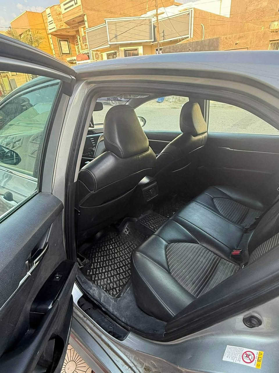 سلام عليكم سياره موديل ٢٠١٩ وارد امريكي  ***********
