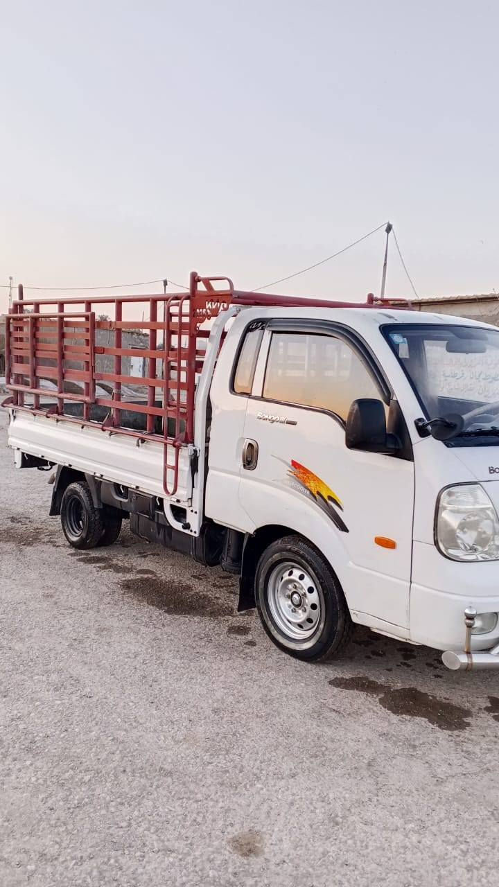 سلام عليكم كيا حمل البيع
موديل 2005 كفالة كير مكينة اكسل 

مكينة 3000مفتوح ومابيها اي نقص 

رقم بغداد تحويل مباشر السيارة بسمنة 

السعر 77 وبيها مجال 

الاستفسار تصال علة رقم 

***********

***********

غير متواجد عل فيس
