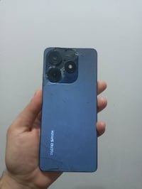 تكنو سبارك ١٠ برو  ١٢٨ الجهاز نضيف فقط ضهر مكسور  لباقي كله شغال  السع...