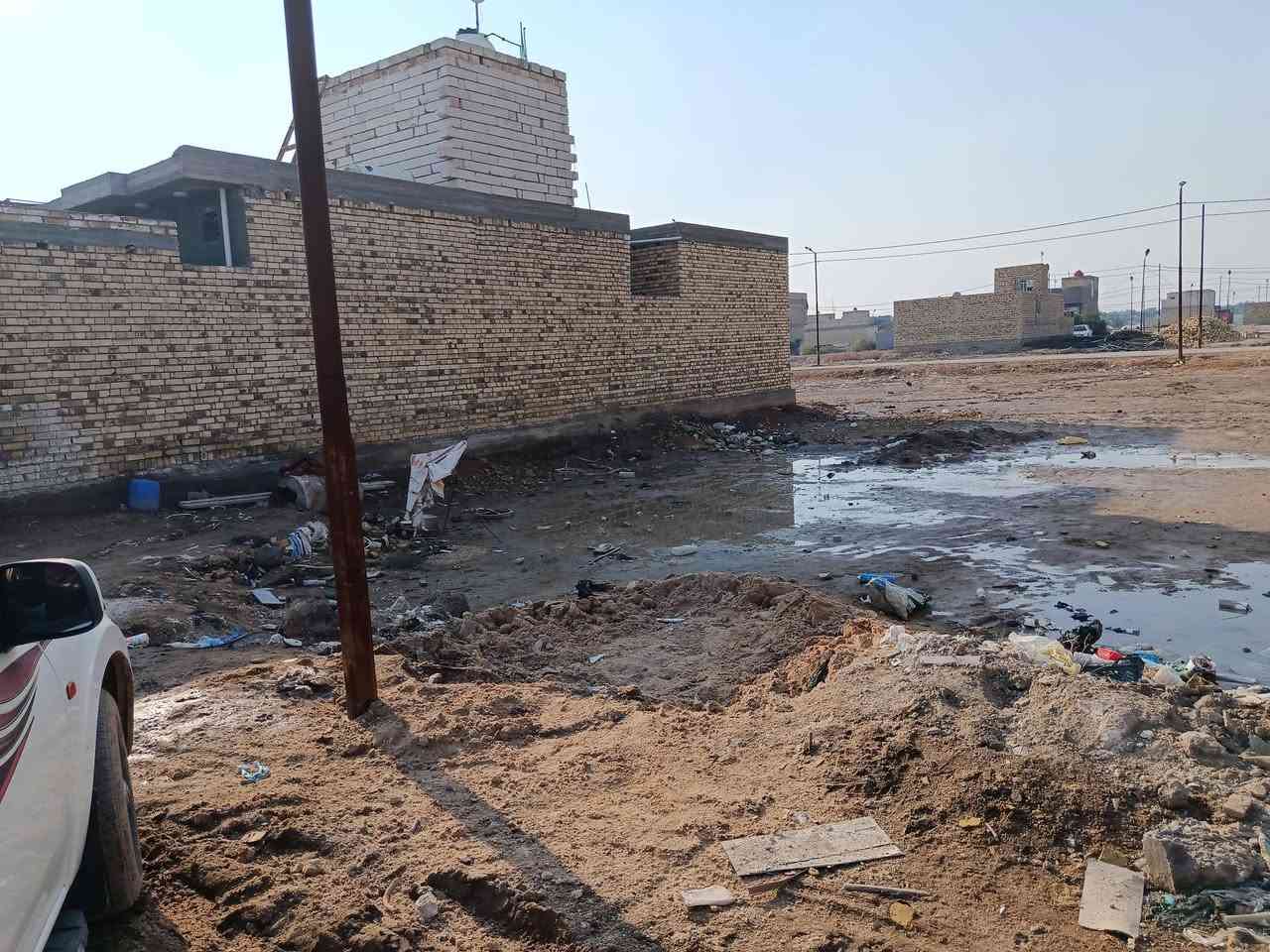 #يوجد للبيع عرصه مساحه #200متر    #الواجه 10 #ونزال 20  #سكني معه كافه #خدمات
متوفره #تبليط وماء اساله  #مداور مباشر  سند 25 #حق #تصرف عنوان طريق #ديوانيه نجف قرب سيطره #الشافعيه للاستفسار الاتصال على الرقم ***********
