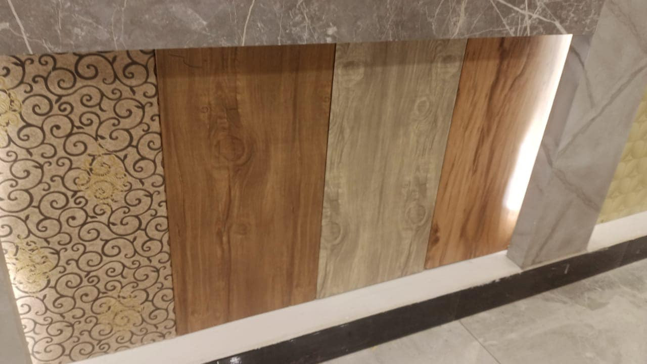 تجهيز كافة مواد الديكورات الحديثة 
     ***********
جمله و مفرد
بغداد شارع سعدون
