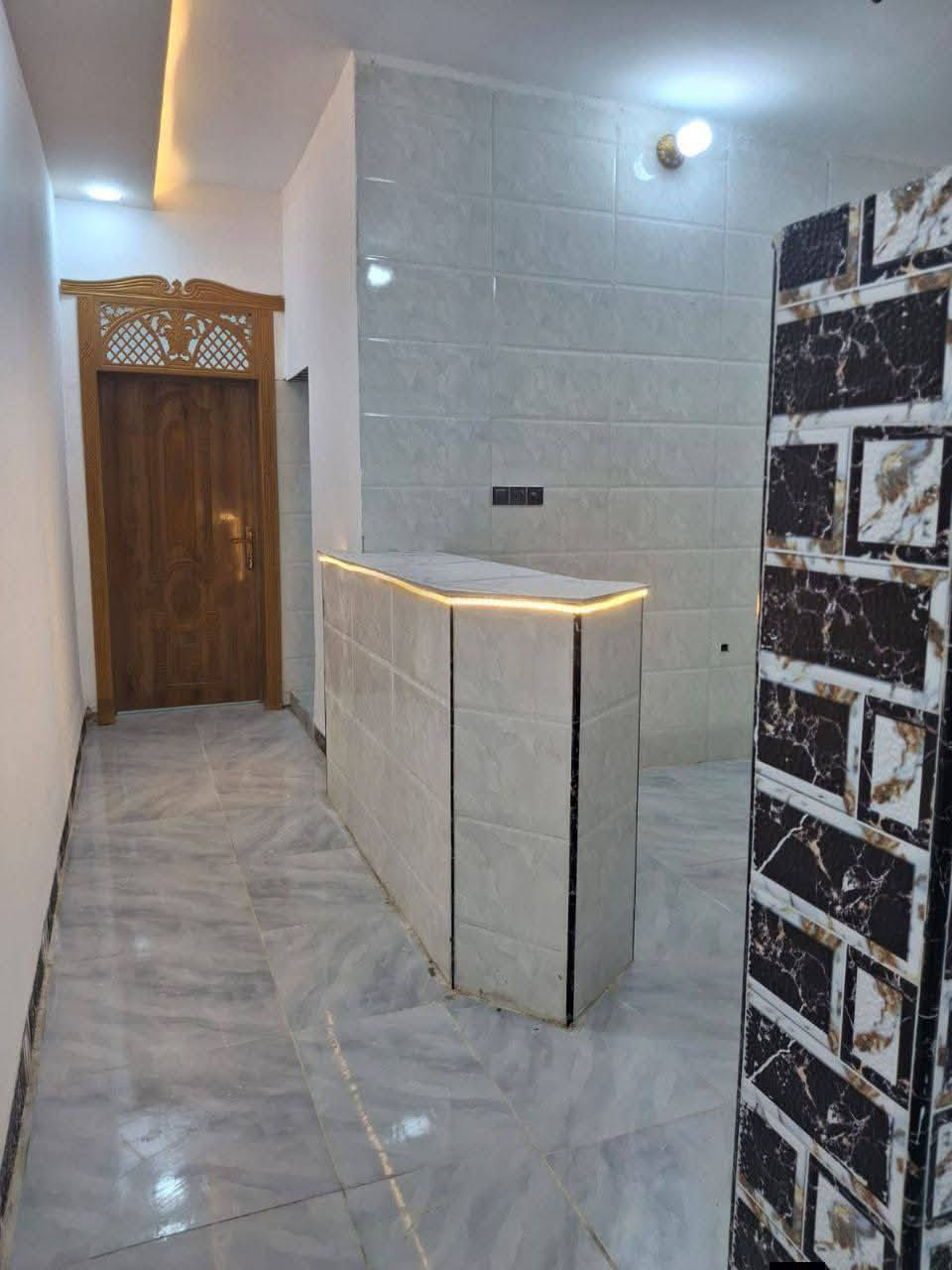 بيت  100متر للبيع ✔️
درجه اولى
((قريب عل الشارع  بلخط الاول ))

طابو زراعي سند 25 + أقرار محكمة 

العنوان / شارع الصب  عمود 282 ( قريب الشارع العام)  

كامل من كلشي  مفتاح ✨

غرفة  نوم  صاله.... مطبخ..... ... صحيات ..ستقبال 

السعر 45  وبيه مجال 

ملاحظة// متوفره كاف المساحات 50متر 80متر 100متر 120متر 150متر 200متر وكل هاذه وباسعار مناسبه ومل الخدمات متوفره

للستفسار ***********
