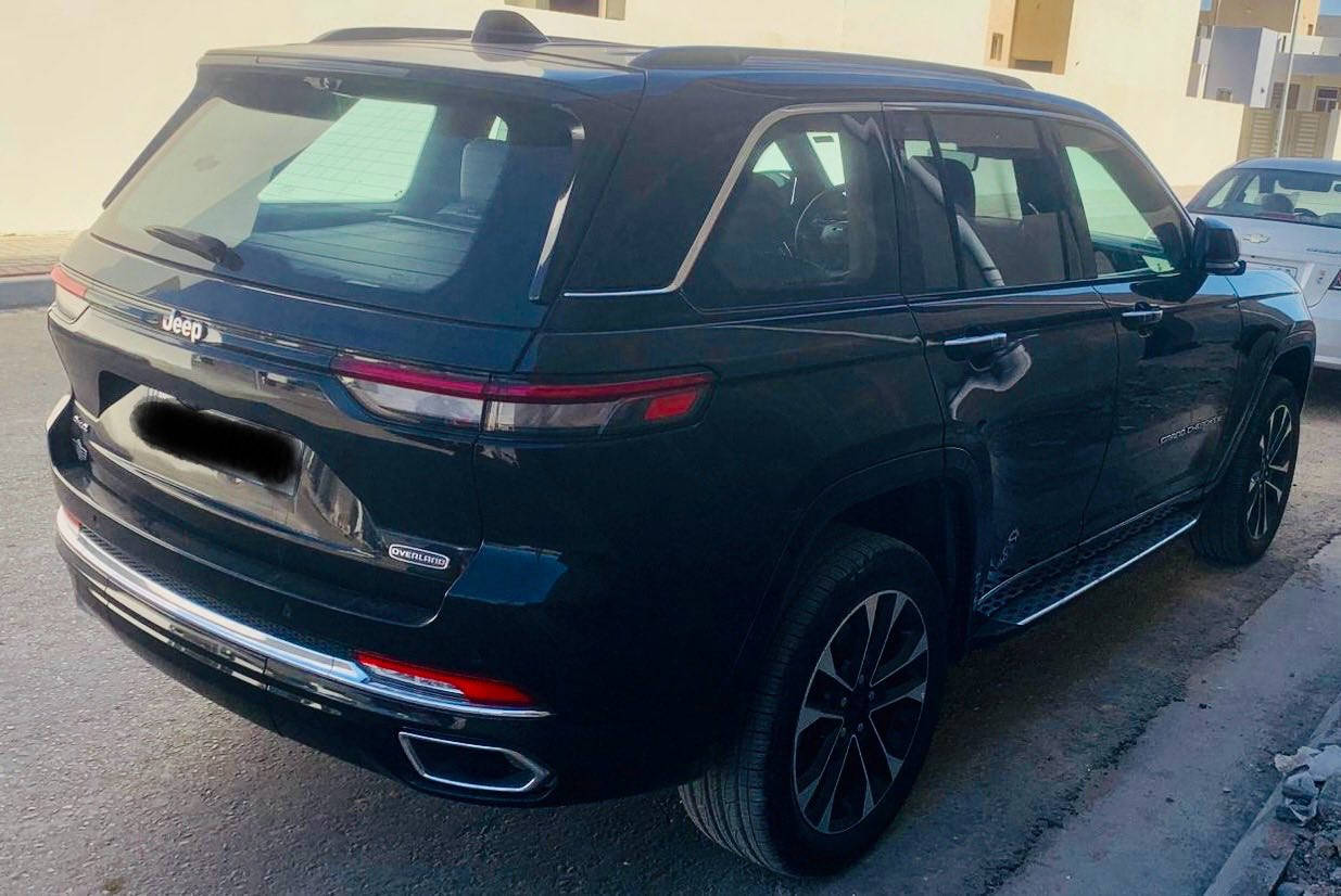 جيب أوفر لاند 2023  خليجي
وكاله هارلم

حجم المحرك V6 3.6L 

ماشية 36 ميل

رقم اربيل بسمي

داتا شو

لون الداخل اسود مختوم شعار اوفرلاند

مفتاح التشغيل بصمة 

تشغيل عن بعد 

بانوراما

فتح الصندوق كهرباء او تمرير قدم

 دفع رباعي 4WD و L

5 وضعيات قيادة

اريل نفكيتر 

رادار 

مانع تصادم امامي خلفي

 تحديد المسار

وقيادة شبه ذاتية

نظام الرؤية الليلية

مستشعر نوم السائق مع نظام توقف آلي

أوتو بريك

حساسات أمامية

حساسات خلفية 

لايت زينون + LED 

كشافات 

بك لايت LED 

جكات  تصعد وتنزل

ويل كروم  20

حساسات ضغط الاطارات 

اشارة في المرايا الجانبية 

المرايا قابلة للطي كهرباء 

النقطة العمياء

كير ماوس 

هاند بريك كهرباء 

دشبول شاشة ديجيتال 

شاشة Apple Car play 

كاميرا دوارة 

6 كاميرات 360

 انارة داخلية محيطية الوان متغيرةLED 

مقود جلد حياكة  

شفتات مقود 

مثبت السرعة Cruise 

المودات والاوامر الصوتية 

شاحن هاتف Wireless 

مخرج منفذ الطاقة 

فحص نظام السيارة 

تتسع المقصورة ل 5 ركاب

المقاعد جلد 

المقاعد الامامية كهرباء 

تدفئة وتبريد المقاعد الأمامية  

ذاكرة وضعيات الجلوس للمقاعد الأمامية

مساج الكراسي الامامية

تبريد شاشة مناخين منفصلين 

نظام مانع انزلاق  

حاملات الأكواب تبريد

وبعد بيها مواصفات  

بيها ملاحظة وحده فقط طرف الجاملغ
موضحة بالصورة

رقم الهاتف *********** 

425$  وبيها مجال قليل
