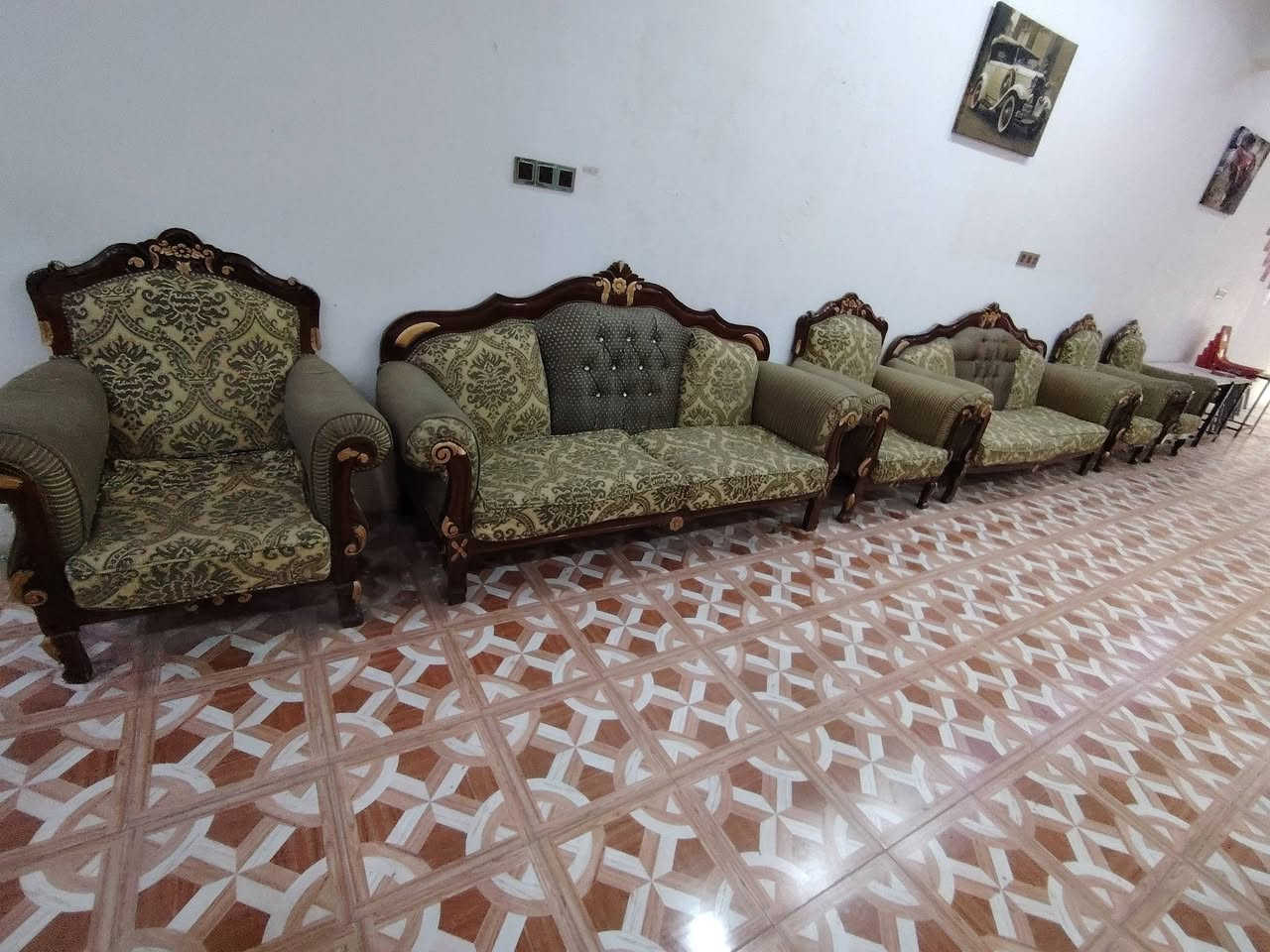 للبيع غراض كوفي بنواعهاا وبليارد ونراكيل وطاوليات دومنه وبراد وقنفات وبلازمه ونت وكامرات جميع نواع الكوفيات كلمن وسعره مكاني ميسان العماره اتصل وتدلل ***********
