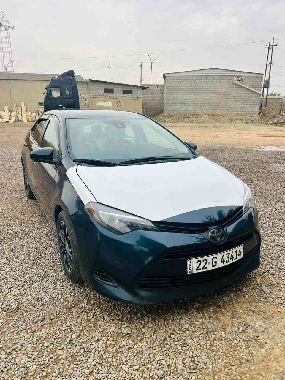 السلام عليكم للبيع كورلا 2017 
اللون زيتوني ظرر 2 قطعه بونيد وجاملغ بدون دواخل محرك 1800 مامفتوح كير شرط رقم اربيل 22
سنويه لغايه 2028 هزه جديده السعر 127 وبيها مجال 
الاستفسار الاتصال على الارقام التاليه
 ***********
***********
