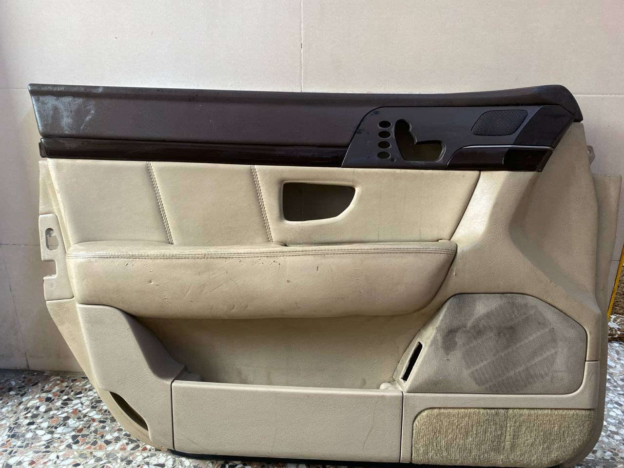 السلام عليكم بطانة وجامة باب سايق كيا اوبرس 2004
السعر:٦٥
الهاتف:***********
