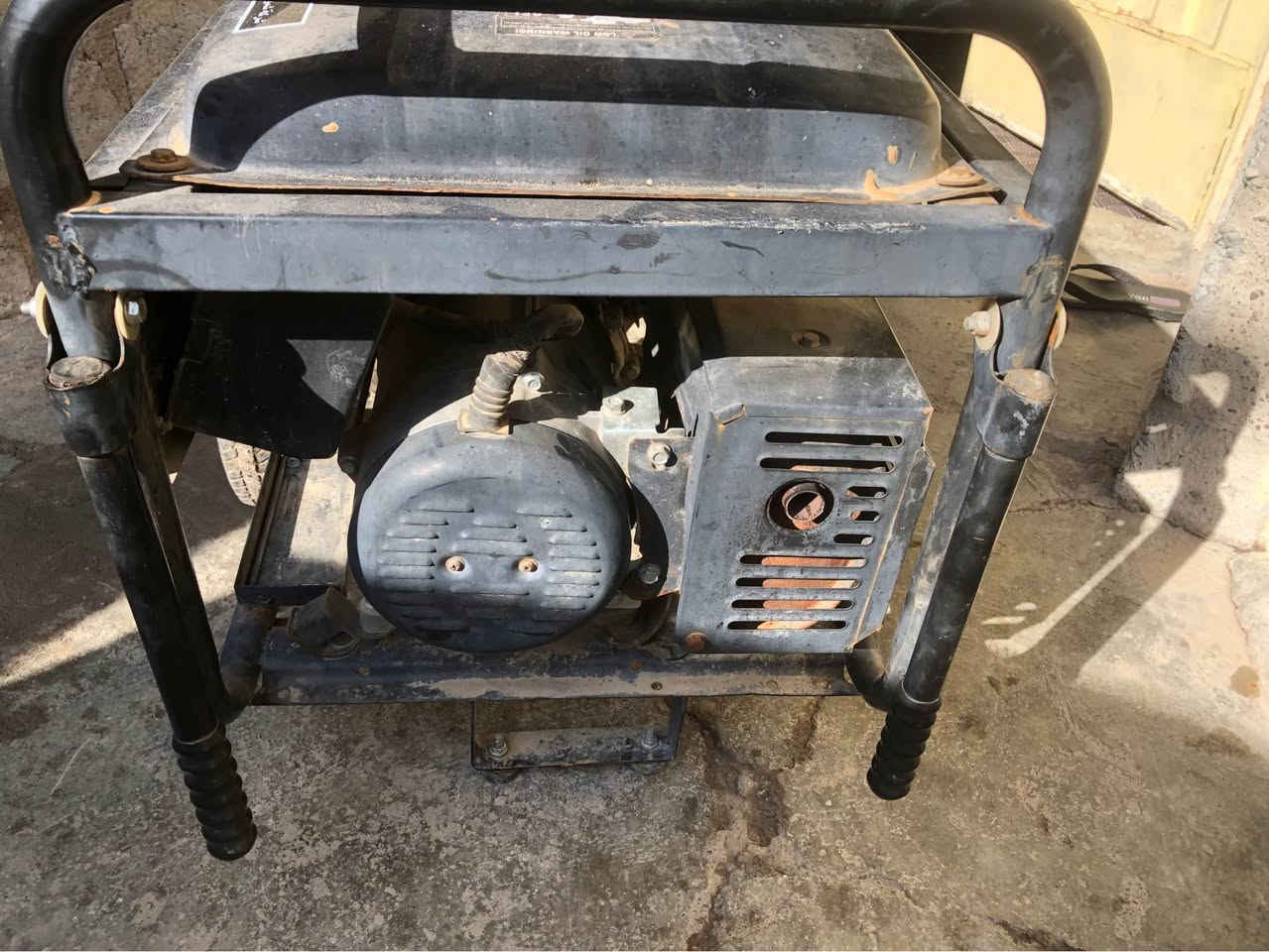 سڵاو ئەم مۆلیدە یە بۆ فرۆشتنە بەنزین بەشەرتی هەموو شتێک 25 ئەمپێرییە تەوریدی 7کەیڤییە  بۆ زانیاری زیاتر پەیوەندی بکە
***********
*********** أربيل, العراق
