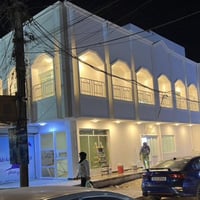 بناية للايجار • ٣ طوابق • مجمع طبي