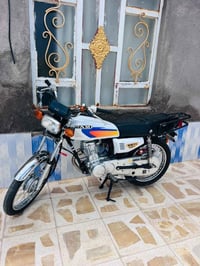 دراجه نامه اصلي مكفولة من كلشي للبيع  للاستفسار 07757007671 إتصال   وي...