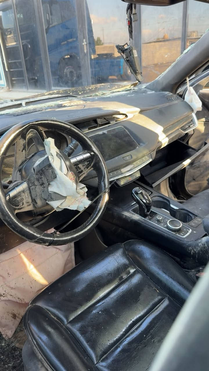 كديلاك xt4 
موديل 2023 
على حادثه ابيعه 
السياره موجوده بغداد 
مواصفات اعله فئه 
بيع او مراوس 
اتصال فقط او واتساب
***********
