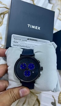 ⌚ ساعة Timex أصلية – تصميم أنيق قطر ٤١ ⌚  🔹 الماركة: TIMEX  🔹 الحركة: ...