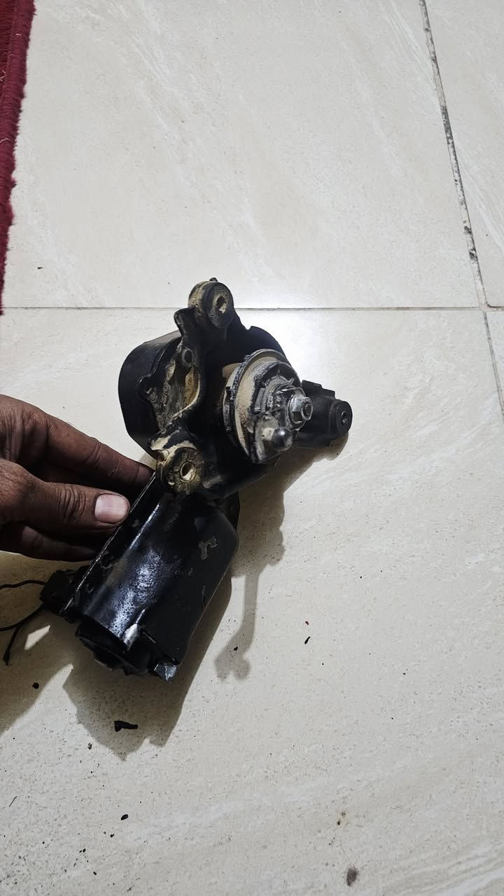 ماطور ماسحات جمس شغال سرعتين للبيع السعر خاص***********
