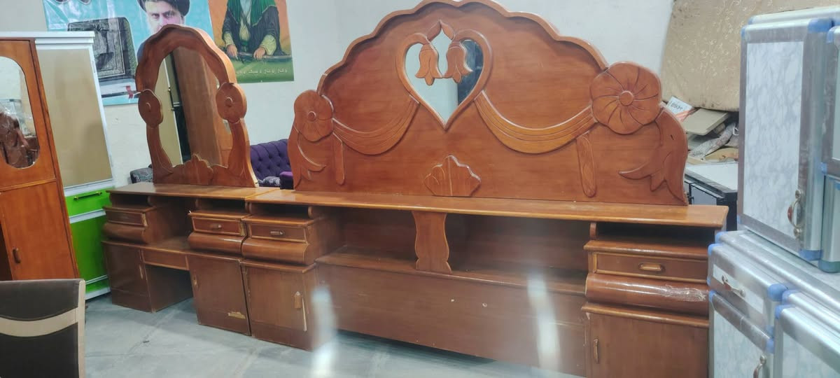 غراض مستخدمه وجديد وبأسعار مناسبة العنوان البدير شارع جامع ال حجي رشيد القريشي مجاور جملة جاسم البولاني
*********** سيد ستار القزويني 
*********** سيدكرار القزويني
