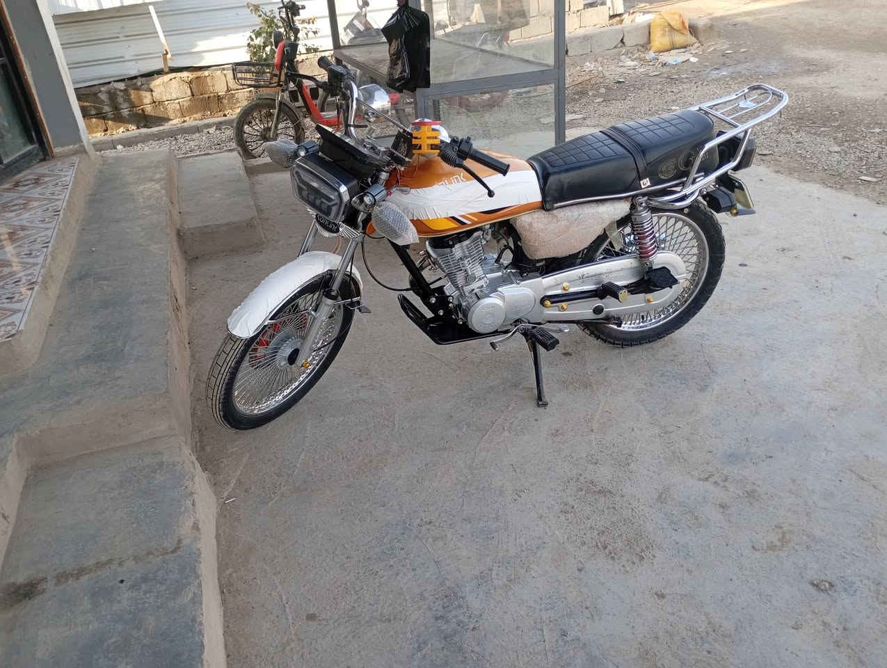 السلام عليكم دراجه لبيع موديل 2025دراجه فول خمس نمر وراق كامله كهربايات كله شغاله مكاني ديالى شهربان الي مو شراي لا يراسل ***********انتصل وبيك خير وتدلل
