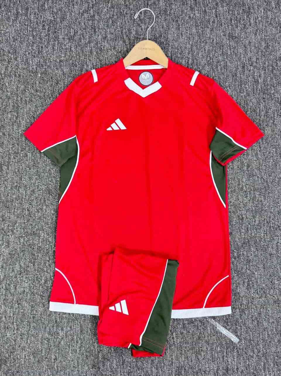 بسم الله الرحمن الرحيم 

دريس وشورت اصلي 

قماش مثقب خلية النحل 

سعر الدرزن 96الف 

طباعه الرقم ظهر وصدر وشورت الفين دينار 

شعار الف دينار 

الاسم الفين دينار 

قياس /ML/XL/XXL

يوجد توصيل لجميع المحافظات 

للاستفسار خاص او على ***********واتساب
