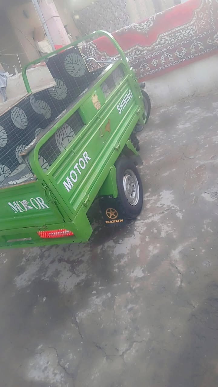 سلام عليكم شباب ستوتة صقر موديل 2019 للبيع عنواني بغداد الامين قرب حسينية محسن الحكيم السعر مليون 800 سعر 1800 وبيهة مجال رقم الهاتف ***********بي واتساب
