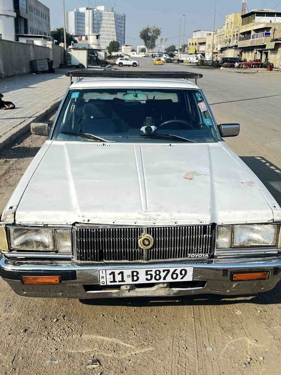 سلام عليكم جمعه مباركه على الجميع 
سوبر كراون للبيع موديل 82 
سياره نضيفه كير ومكينه خير من الله 
محرك ونجي صدر امامي خلفي نضيف 
رقم بغداد إنكليزي 
سنويه الحد نهايه 2030 
مكان السياره بغداد 
السعر 40وبيها محال 
***********
