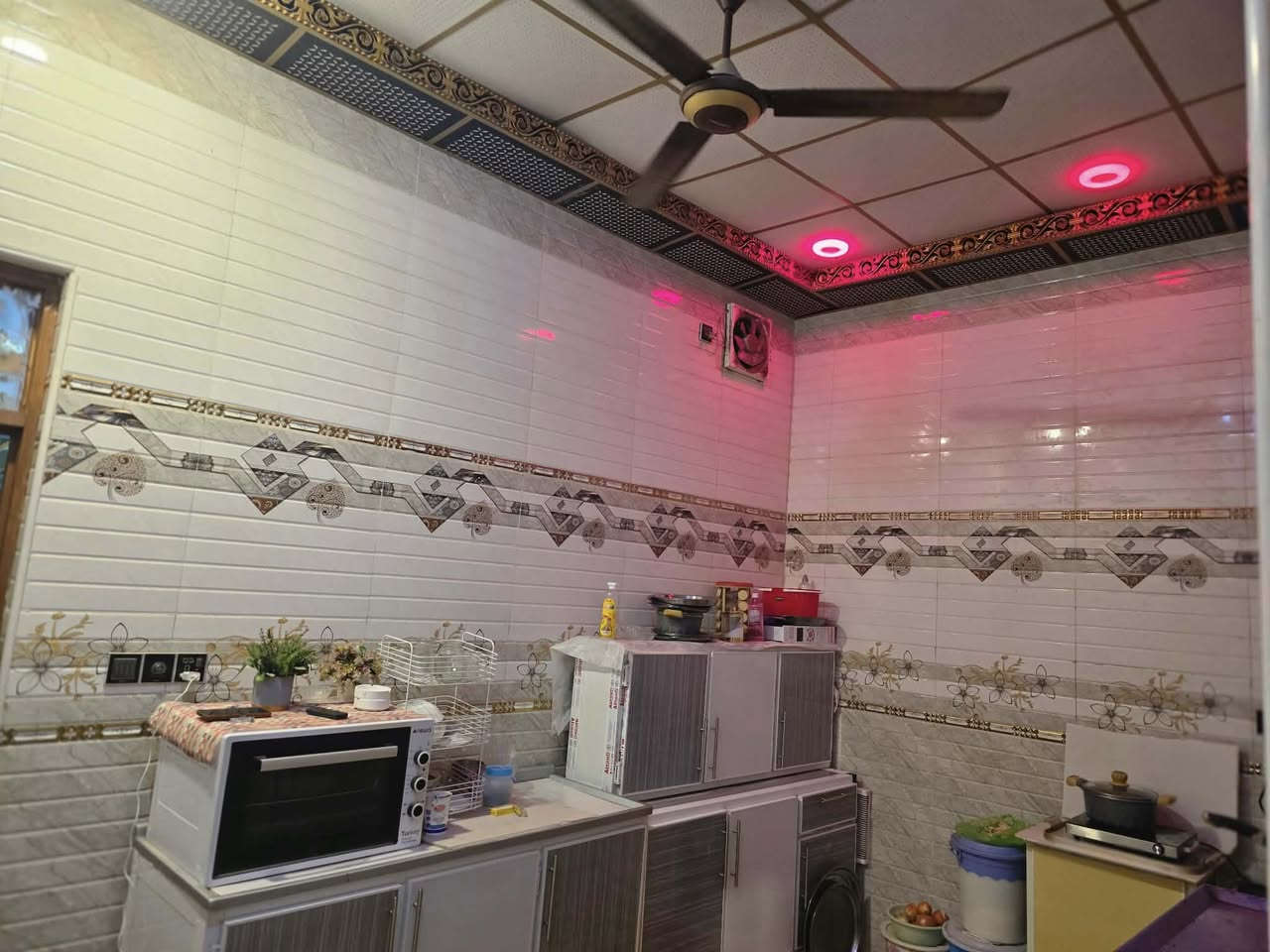 بيت زراعي المساحه 140 ركن طابوك كونكريت بناء جديدسوق الشيوخ حي الشموع نزلة القائم مقاميه  غرف عدد 2 + ديوانيه + هول + مطبخ + صحيات داخليه وخارجيه مناور عدد 2 
الطابق الثاني هيكل فرمستون 🏡.
السعر مع مجال ان شاءالله 80 مليون 
للاستفسار اكثر تصال ***********
للاستفسار اكثر زياره المكتب في الشموع ع شارع العام مقابيل مدينه العاب ال شنون قرب صيدليه انمار راشد مكتب المستقبل للعقار
