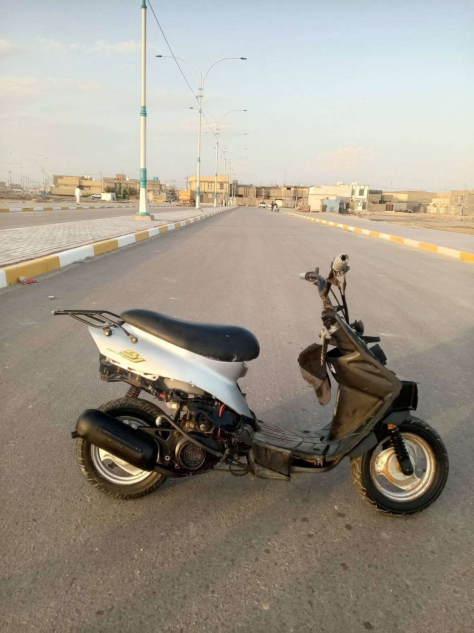 سلام عليكم  بيجي فحل للبيع فول نهضه ومعدل صفر جاج اشاير بكلايتات شغاله كلشي شغال بيه دراجه نضيفه حالين حربيه قبل جم يوم حربته غراضه موجوده سعر 260 وبيه مجال للطيبين  مو شراي لاتعبني ‏‪***********‬‏رقمي متواجد عل فيس
