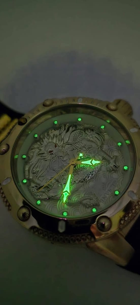 قيم وبالعافية يابه 
انفكتا موديل غريب ومختلف 
نسخه التنين الاسطورية
مميزه جدا ختومات حفر بالكامل 
منقوشة الساعة بالكامل 
اميال لومينوس
وزن ثكيل كلش 
زجاج زفير قوي جدا 
شكد ما  اسولف عن هاي القطعه قليل بحقها تحفه فنيه بمعنى الكلمه   

مزادد يم اعلى سعر ابيع وبالعافية 🔥🤎⌚


**إذا كنت صاحب هذا الإعلان وتريد حذفه لأي سبب، رجاءا أرسل رسالة إلى الدعم الفني**