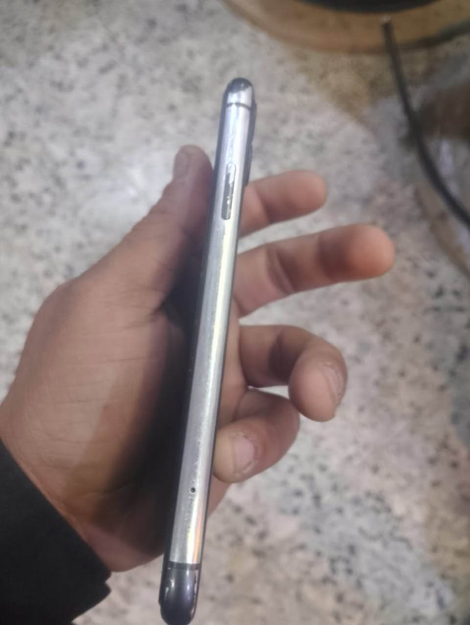 ايفون 11 
ذاكره 128 
بطارية 80 الجهاز مامبدل ولا قطعة 
بي فطر بالظهر بس ممأثر عليه 
السعر 200 وبي محال النجف, العراق


**إذا كنت صاحب هذا الإعلان وتريد حذفه لأي سبب، رجاءا أرسل رسالة إلى الدعم الفني**