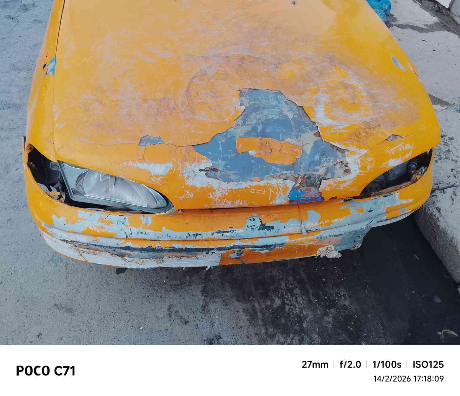 مكان السيارة كركوك السعر ١٠ وبيه مجال خابر وتدلل ***********
