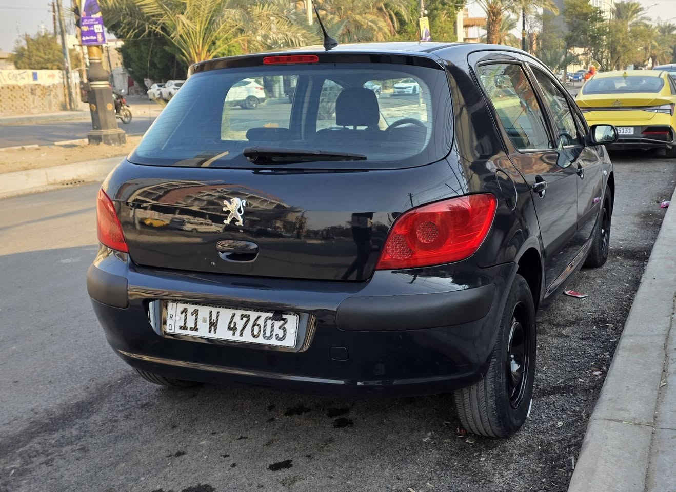 السلام عليكم 
للبيع بيجو فرنسي 307 موديل 2006 كير ومحرك لووك حداديه امامي خلفي جديده تبريد ثلج صبغ عام جماليه بدون قطره معجون بدون حادث  السياره كلهه بلاديه مملعوب بيهه كهربائيات بلاد مابيهه اي نقص مكاني بغداد الجديدة 
السعر ٦٣ 
اخوان الي يشوفهه غاليه يمر مرور الكرام وبدون تعليق سلبي تحياتي للجميع 

***********
