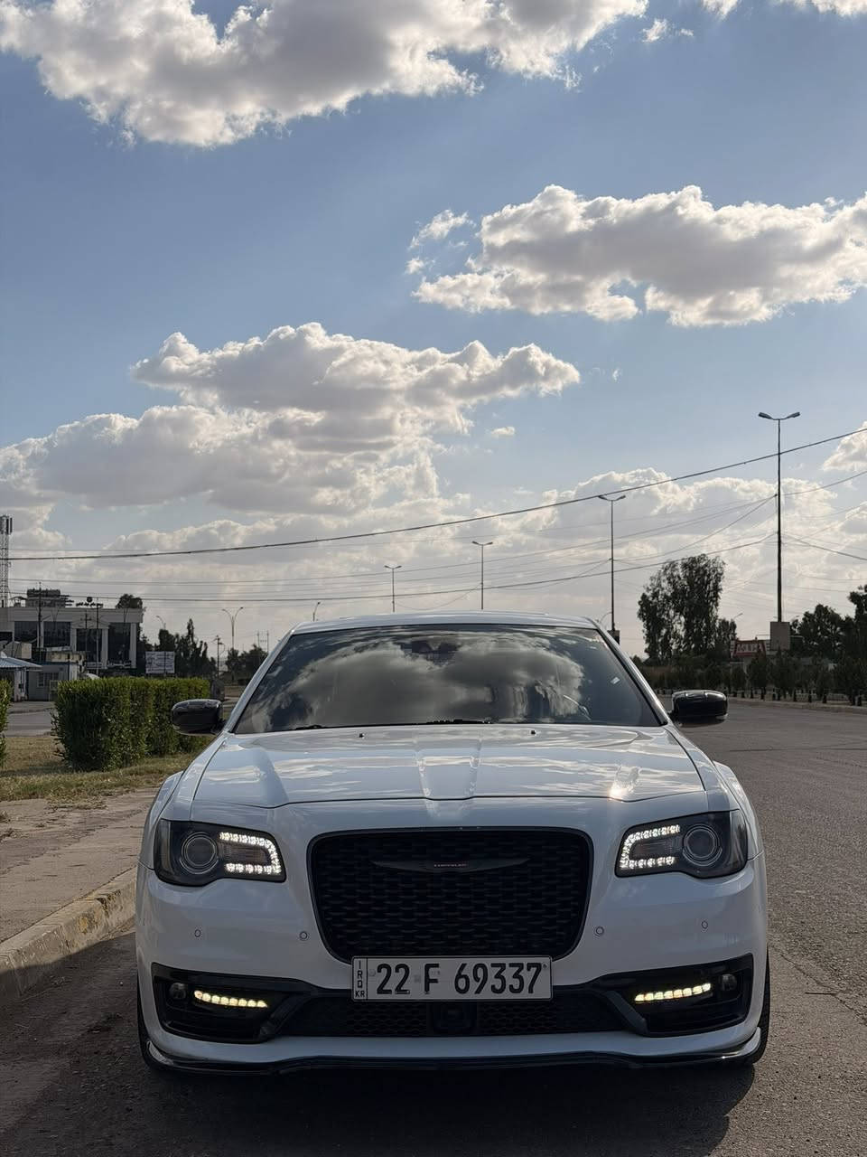 للبيع كرايسلر 300S
كندي 
2021
لون أبيض لؤلؤي 🤍
شكل رياضي ونظيف جداً

• فئة S
• إضاءات LED
• رنكات سبورت
• شاشة وكامرة
• حساسات أمامية وخلفية
• جناح خلفي سبورت
• داخلية مرتبة جداً
• مرايات سود
• السيارة نظيفة واستعمال شخصي
   كلين بدون اي حادث او صبغ 
السعر المطلوب 355 ورقة وبيها مجال شووي


**إذا كنت صاحب هذا الإعلان وتريد حذفه لأي سبب، رجاءا أرسل رسالة إلى الدعم الفني**
