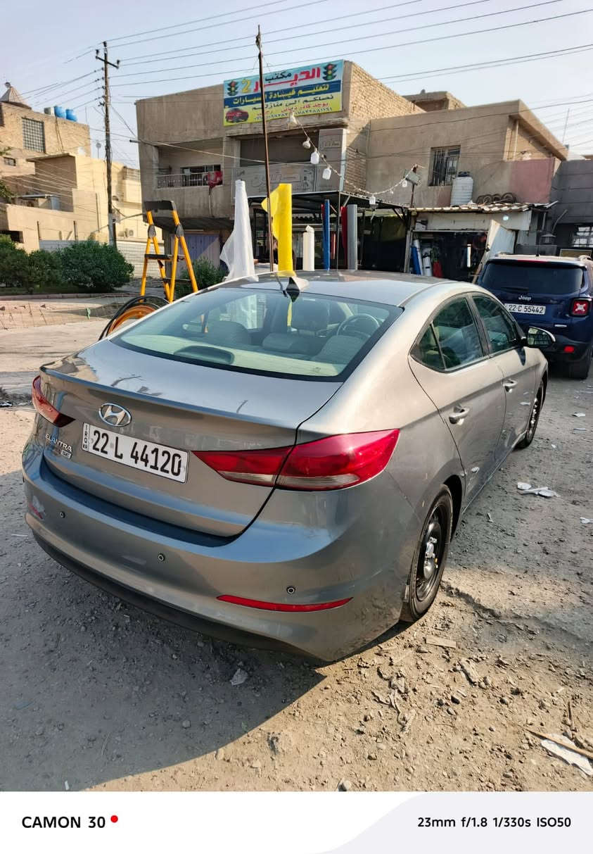 السلام عليكم عندي النترا موديل 2017 امريكي حادثها فقط بنيد بدون دواخل السياره حيل حلوه وناعمه كير ومكينه وصدر خير من الله رقم اربيل جديد شاشه وكامره وتحكمات استيرن ومانع انزلاق السنويه بأسم عربي صور الحادث والسونار موجودات بل منشور السعر 119 ورقه وبيها مجال مكان السياره بغداد شهداء البياع رقم الهاتف ***********
